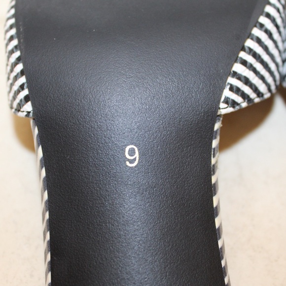 Seychelles high heel sandals (women’s 9) - Picture 9 of 11